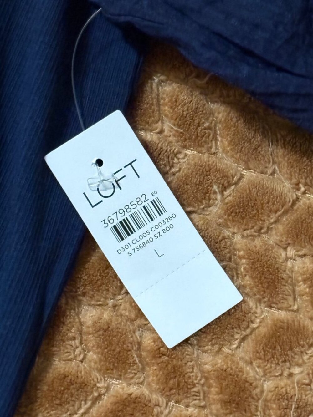 NWT New Loft Navy Crinkle Seersucker Puff-Sleeve Top Bow Back Cotton Stretch L - Picture 6 of 13